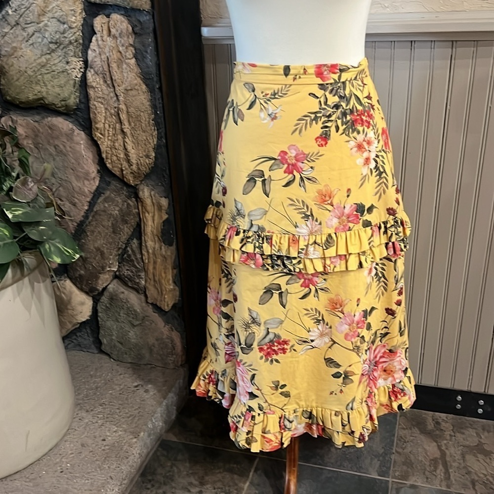 ANTONIO MELANI Yellow A-Line Midi Skirt with Ruffled Tiers